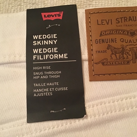 Levi's Women's White Jeans - Picture 4 of 6